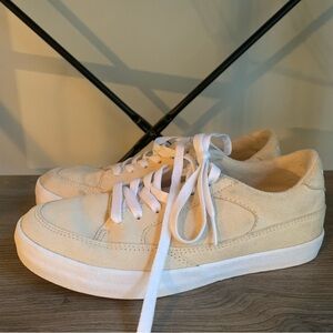 Vans Shoes Deluxe Comfort Off the Wall Beige & White Women’s Size 7